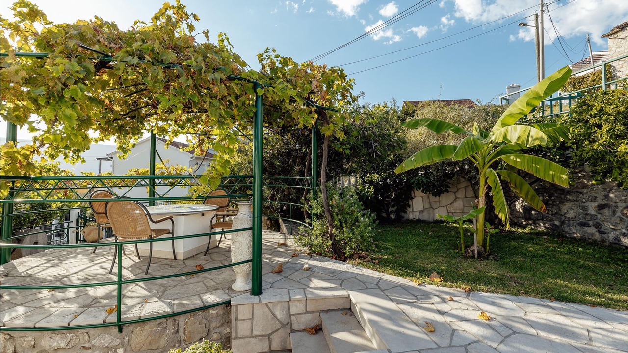 Photo of Outdoor in Topla