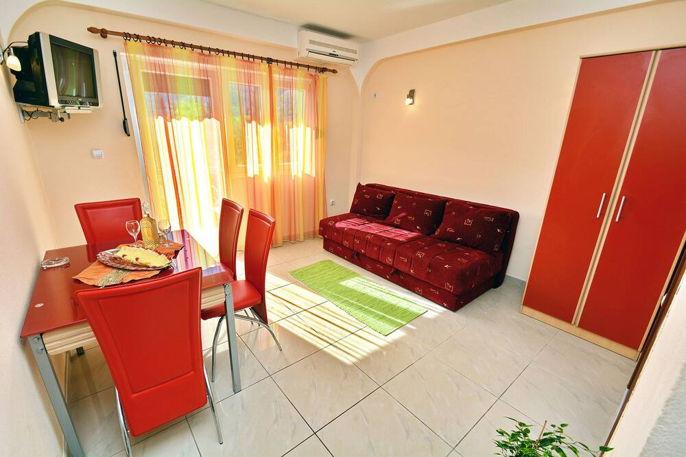 Photo of Livingroom in Lepetane