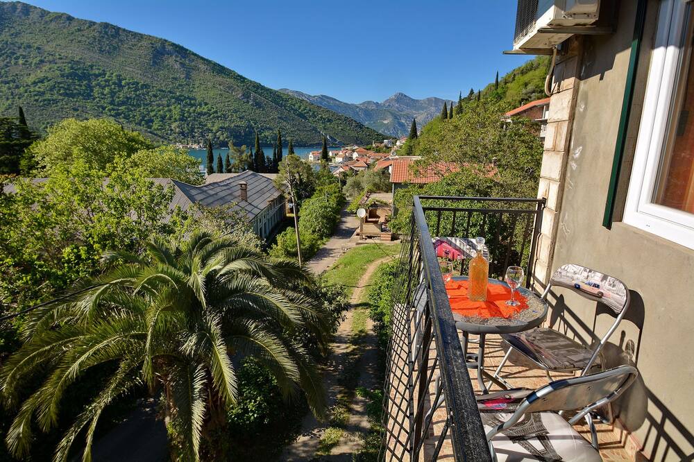 Photo of Patio Balcony in Lepetane