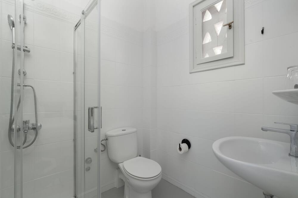 Photo of Bathroom in Pounta