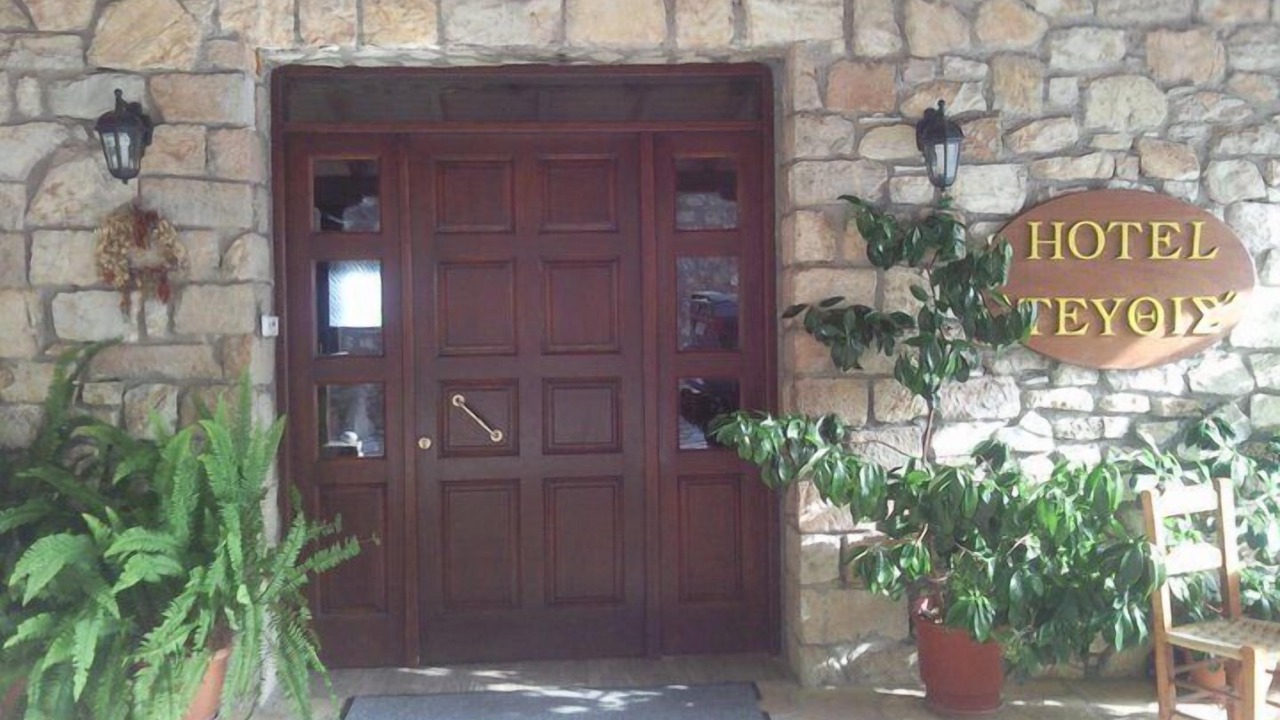 Photo of Outdoor in Raftis