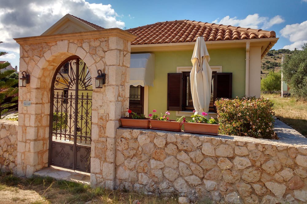 Photo of Outdoor in Razata