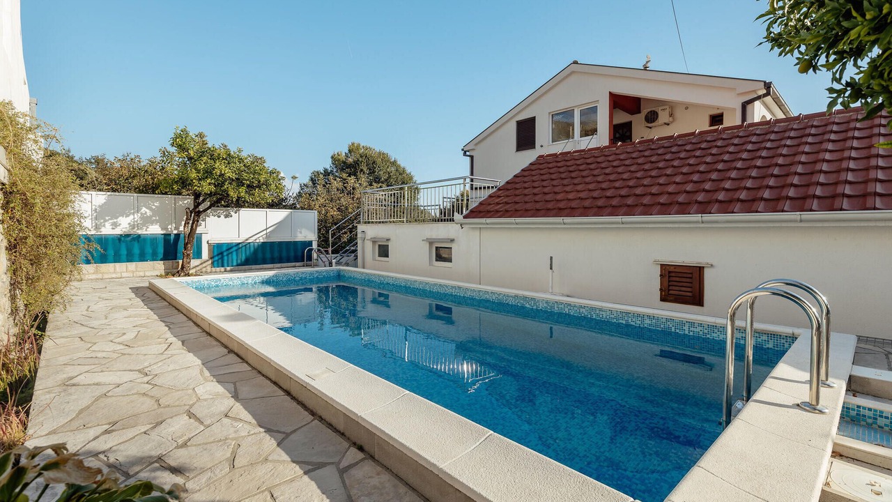 Photo of Outdoor in Topla