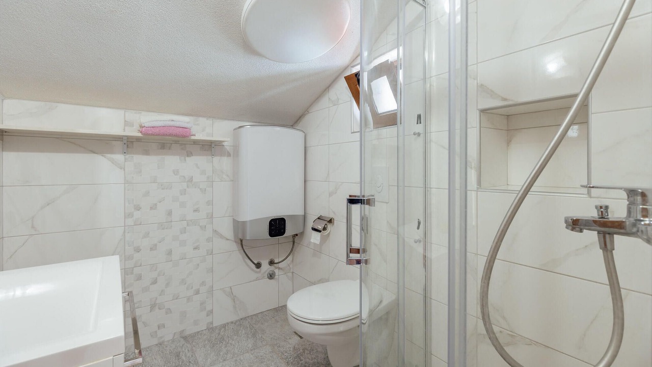 Photo of Bathroom in Topla