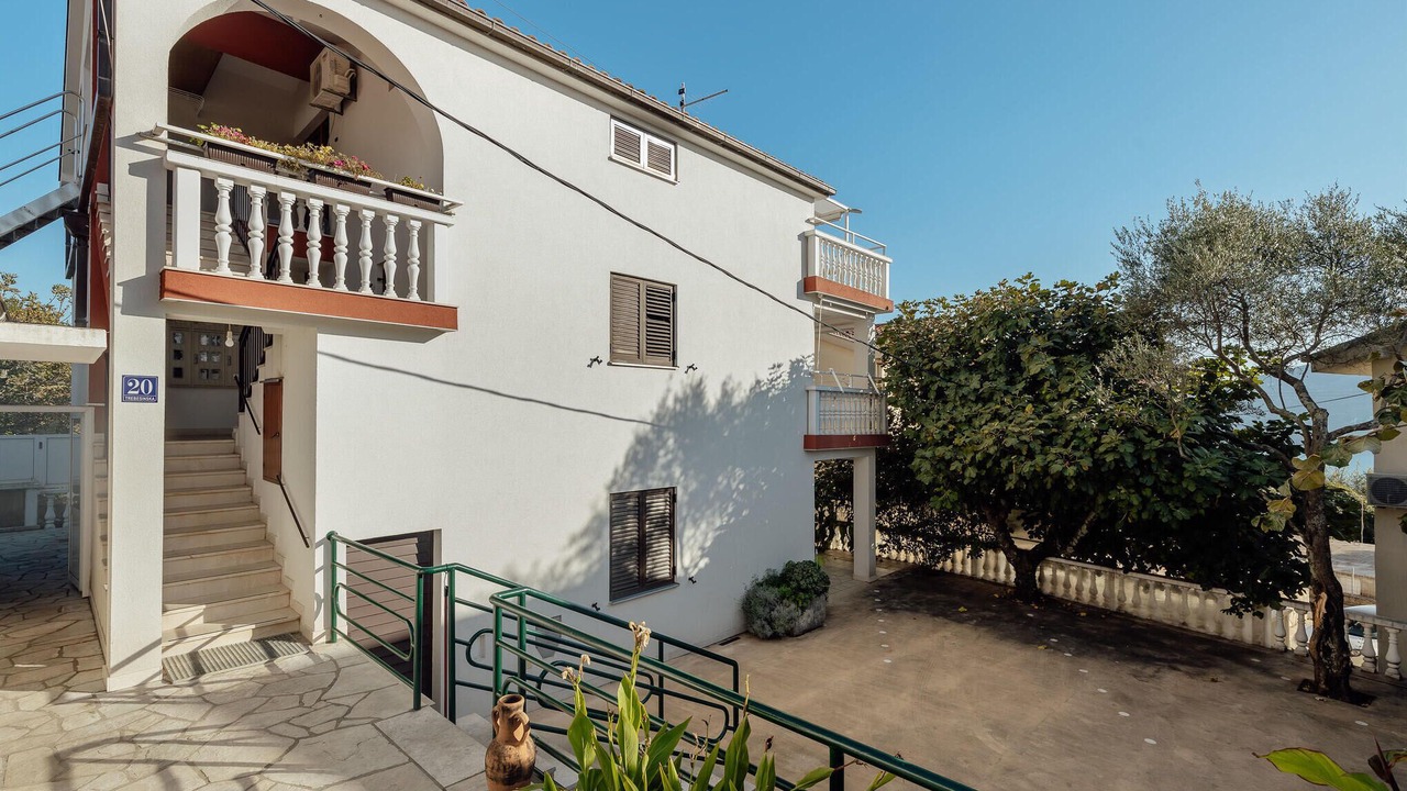 Photo of Outdoor in Topla