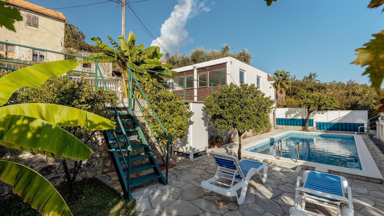 Photo of Outdoor in Topla