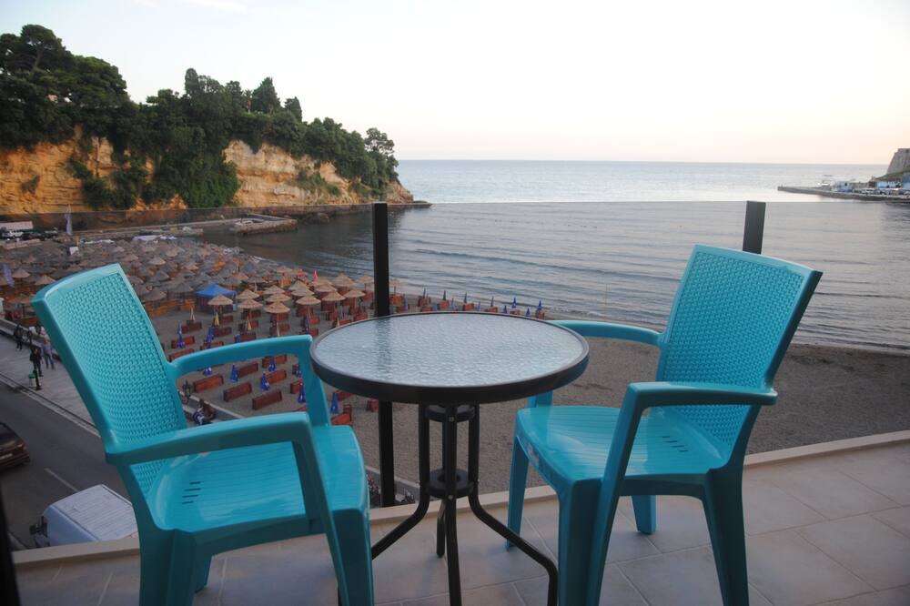 Photo of Patio Balcony in Rana