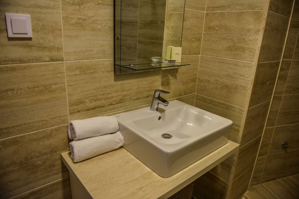 Photo of Bathroom in Rana