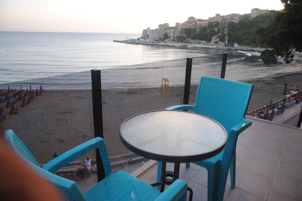 Photo of Patio Balcony in Rana