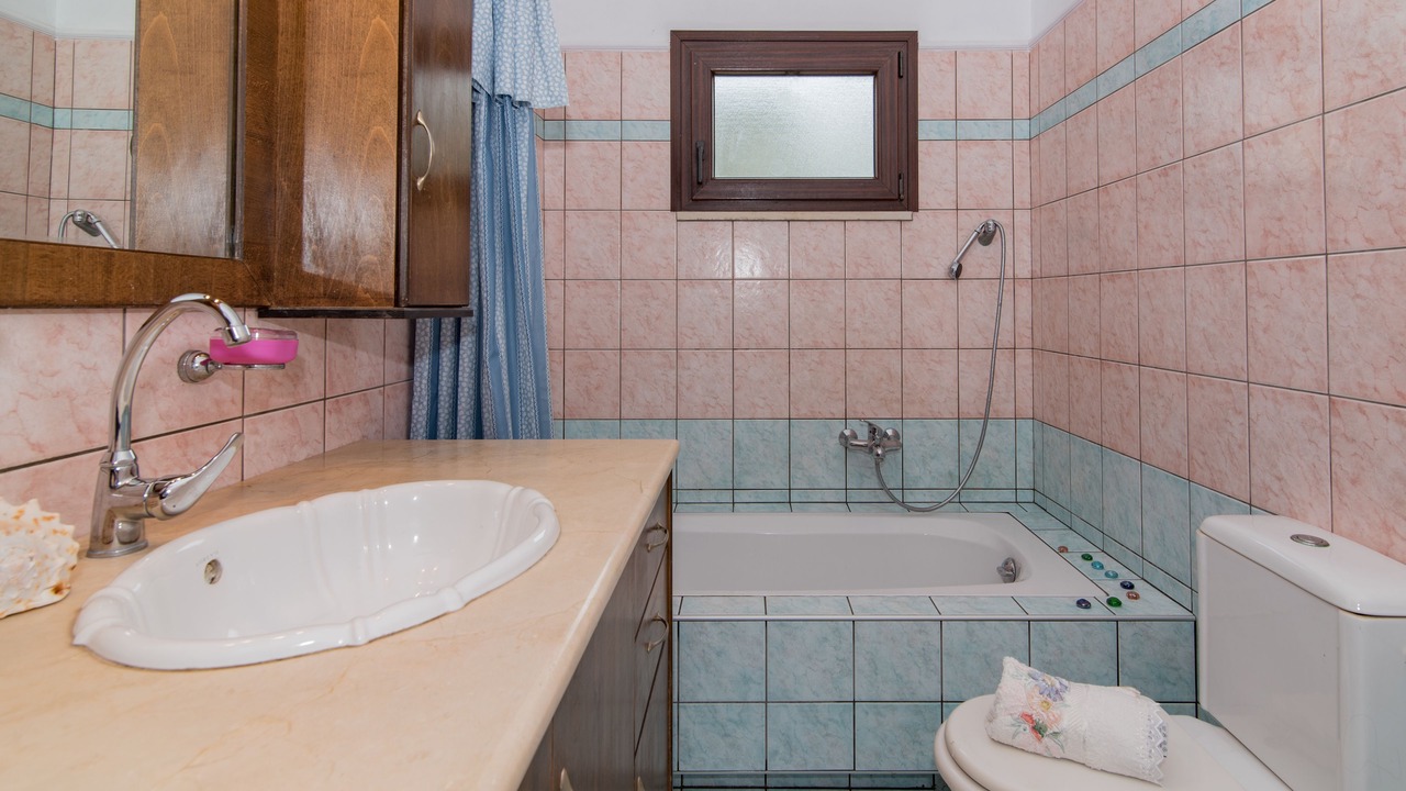 Photo of Bathroom in Kalpaki