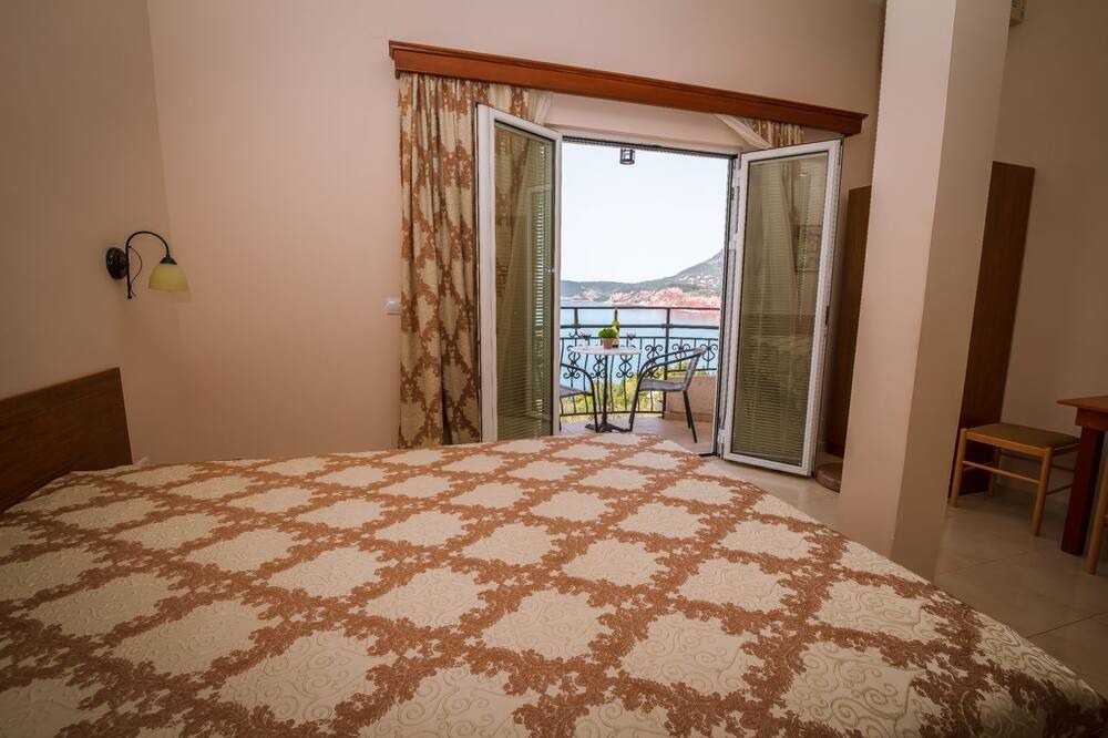 Photo of Bedroom in Sutomore
