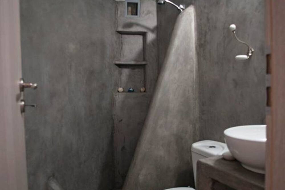 Photo of Bathroom in Parikia