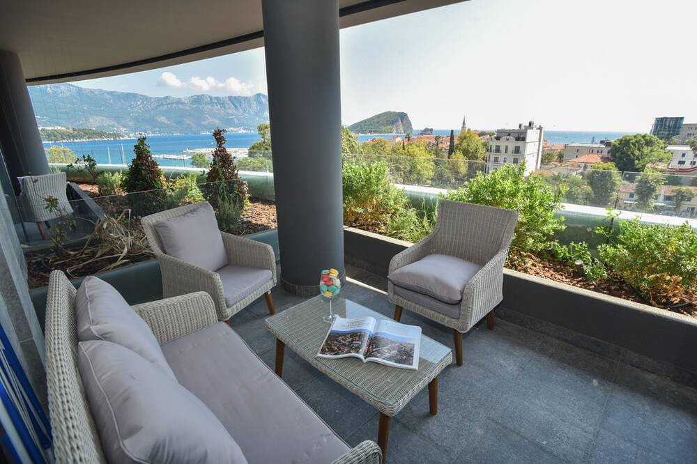 Photo of Patio Balcony in Budva