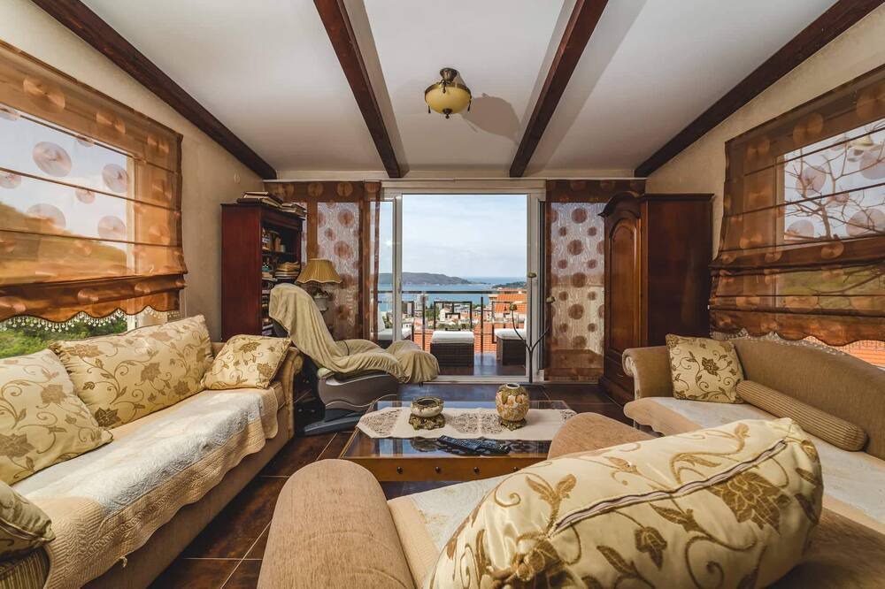 Photo of Livingroom in Becici
