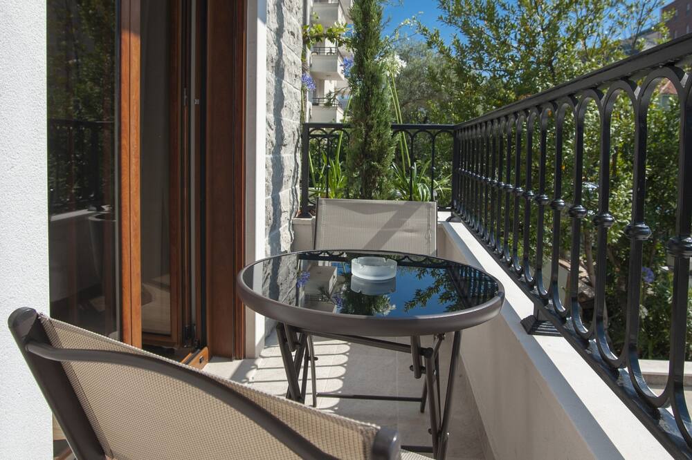 Photo of Patio Balcony in Babin do