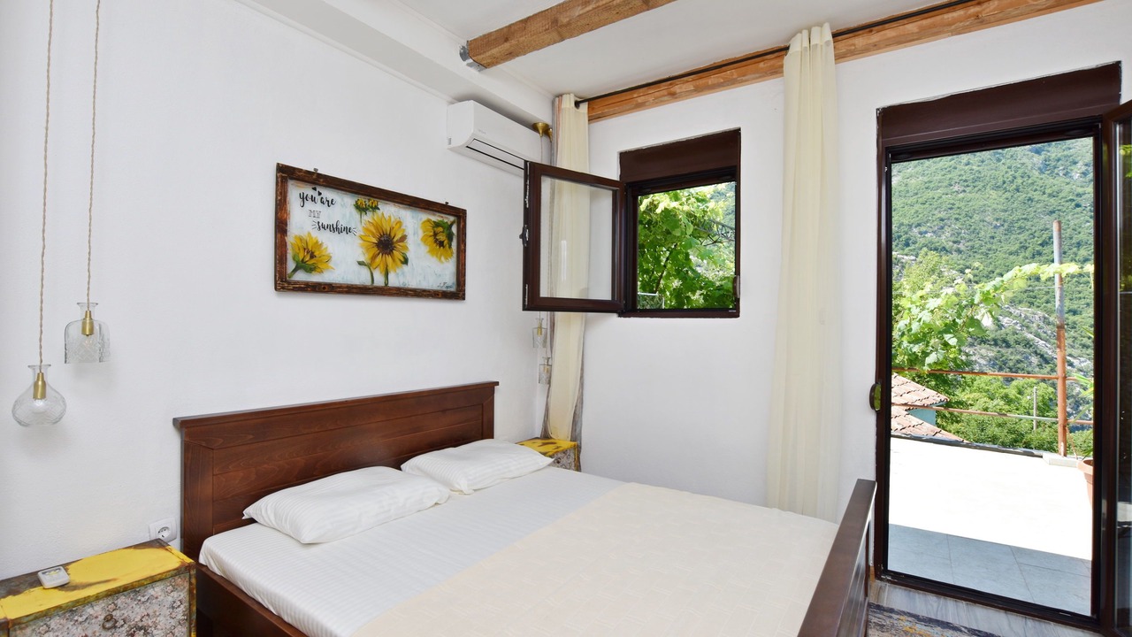 Photo of Bedroom in Limljani