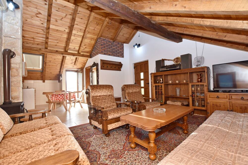 Photo of Patio Balcony in Limljani
