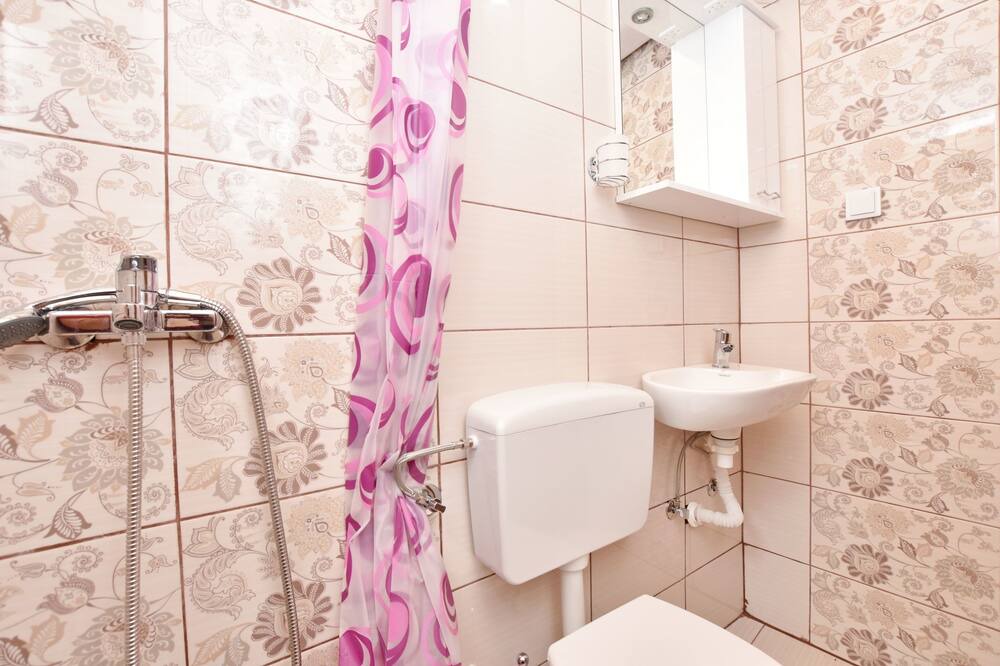 Photo of Bathroom in Limljani
