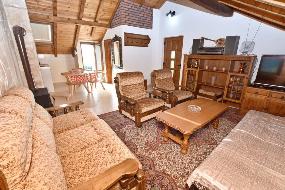 Photo of Patio Balcony in Limljani