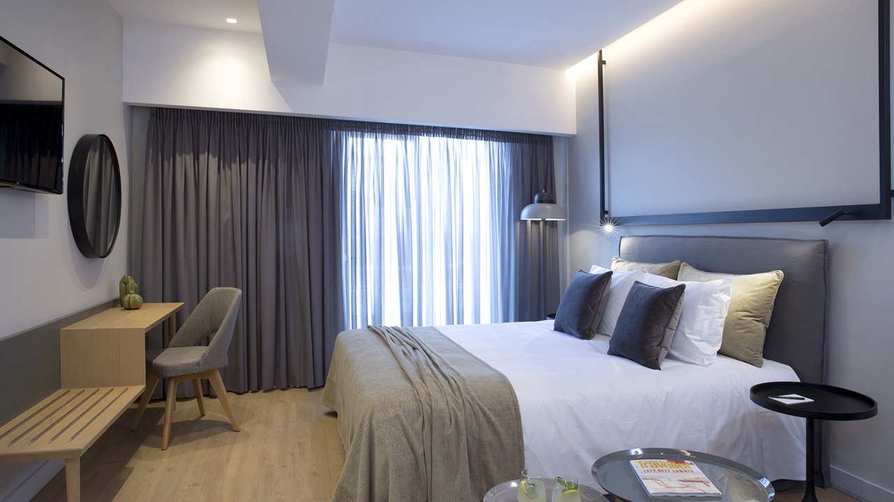 Photo of Bedroom in Mikrolimano