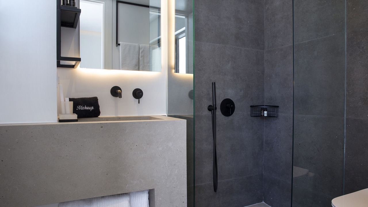 Photo of Bathroom in Mikrolimano