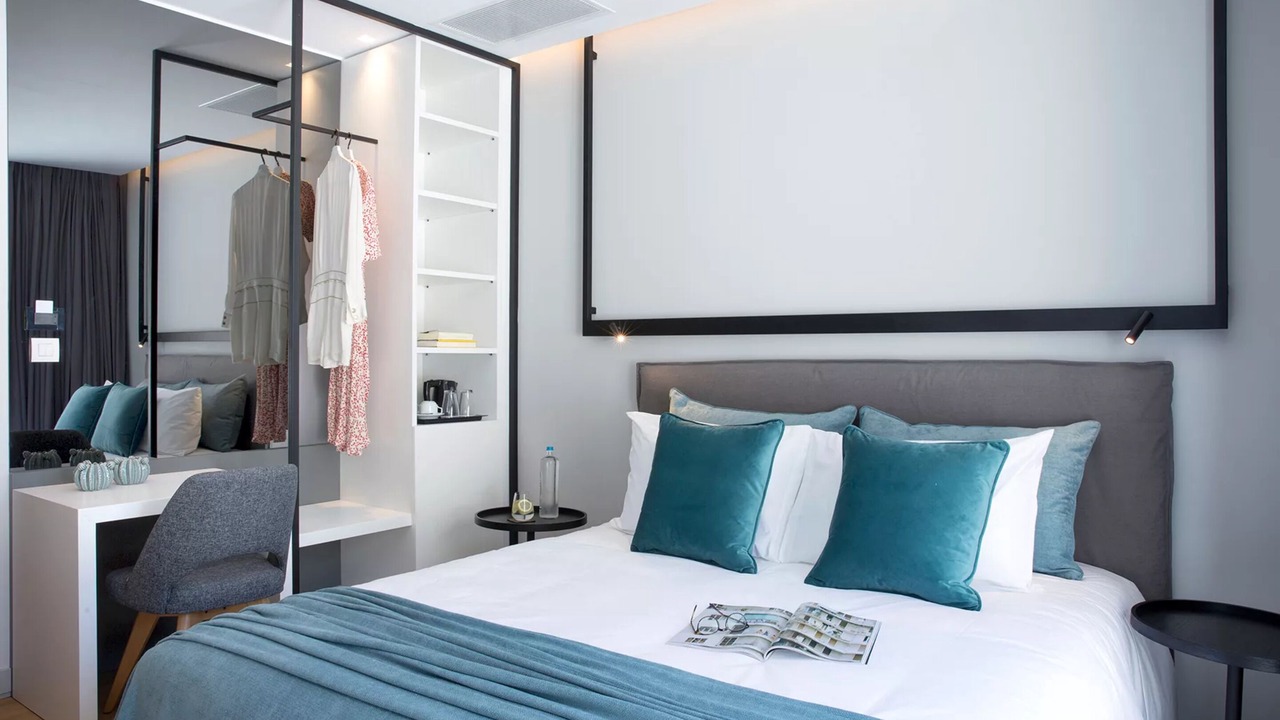 Photo of Bedroom in Mikrolimano