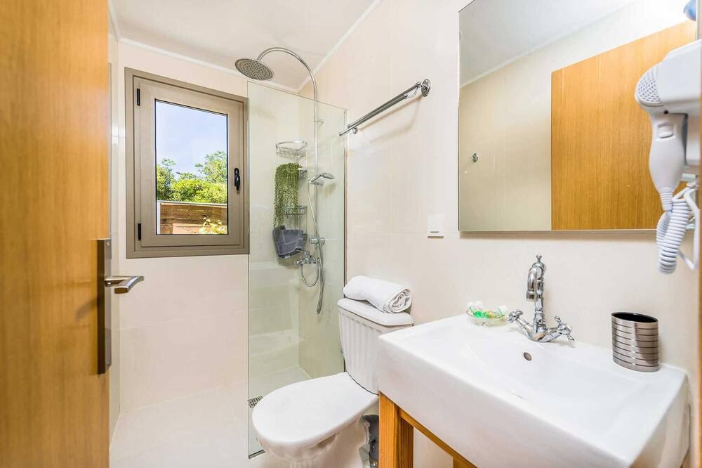 Photo of Bathroom in Drosia