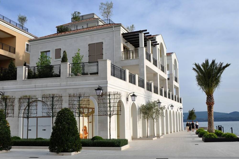 Photo of Outdoor in Prcanj