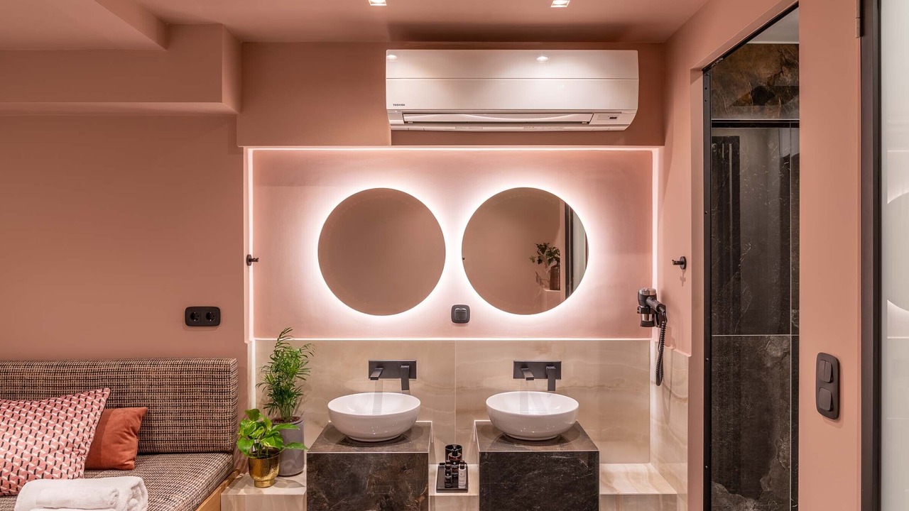 Photo of Bathroom in Larissa