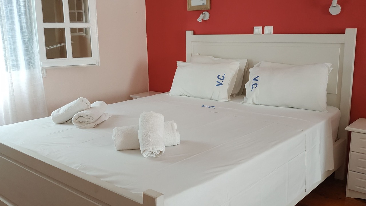Photo of Bedroom in Ipsos