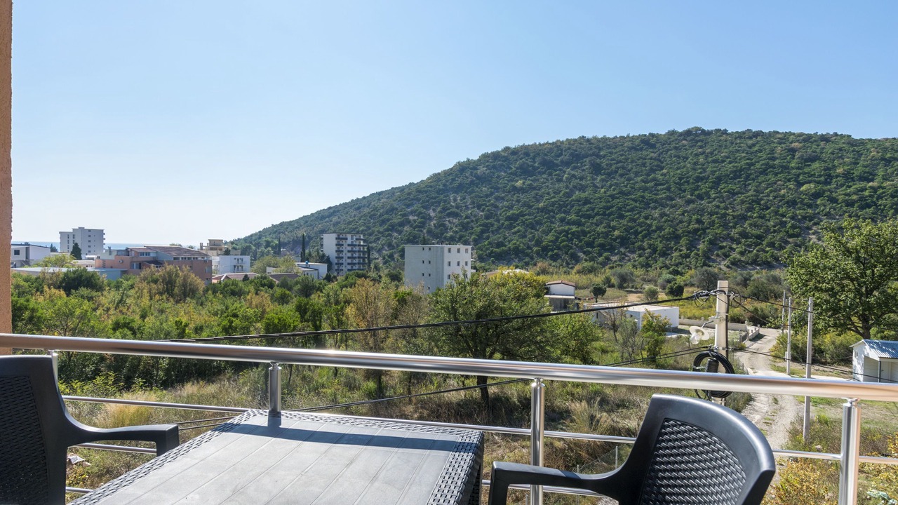 Photo of Outdoor in Canj