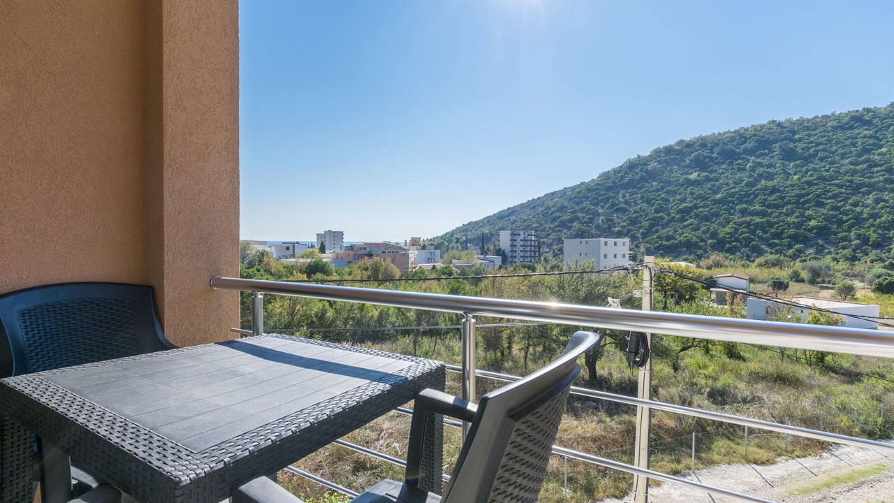Photo of Outdoor in Canj