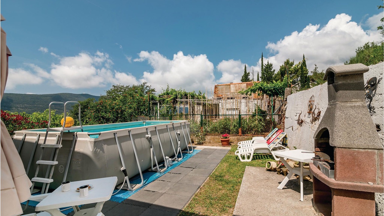 Photo of Outdoor in Ratisevina