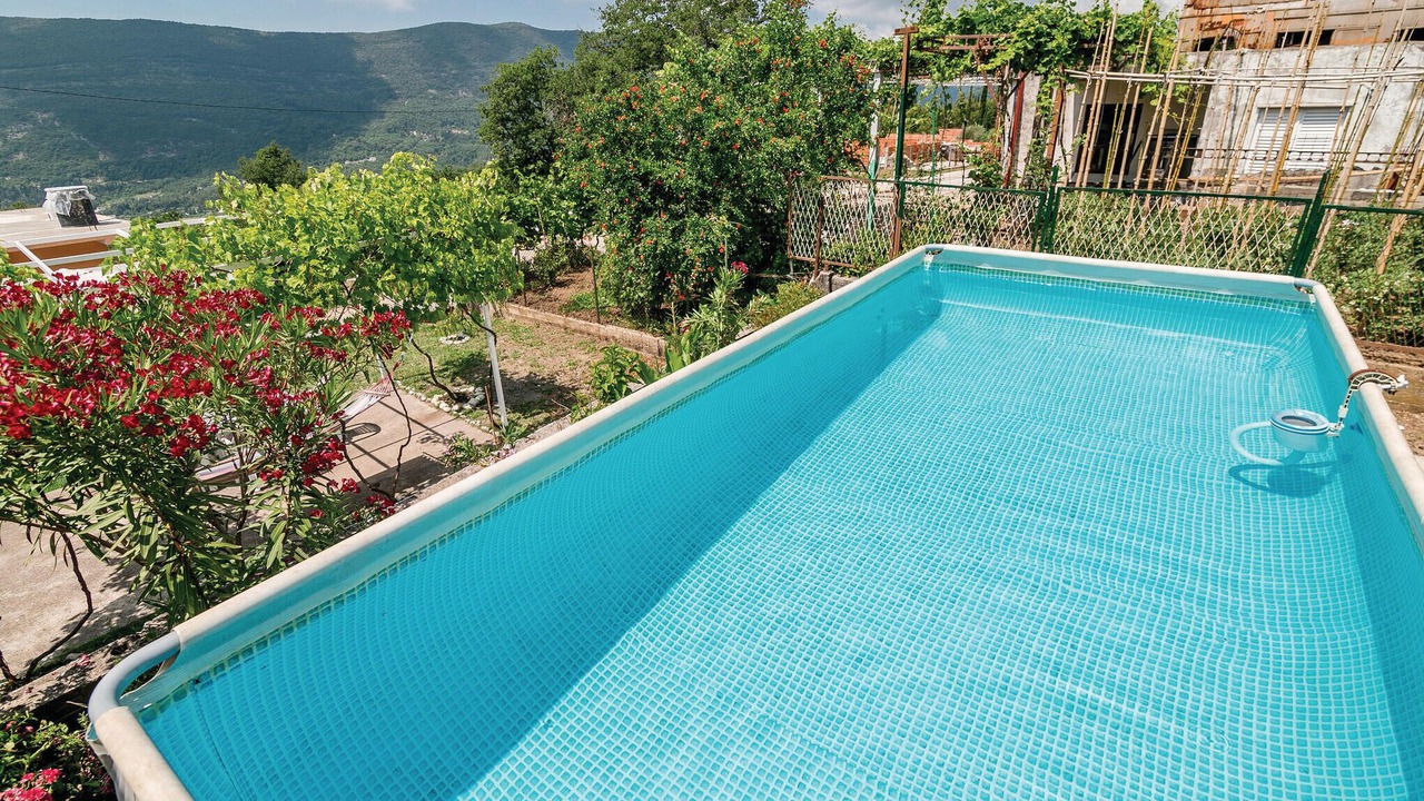 Photo of Outdoor in Ratisevina