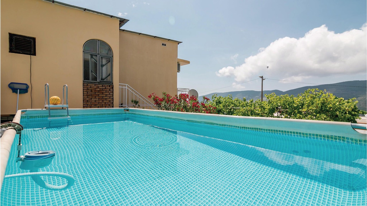 Photo of Outdoor in Ratisevina