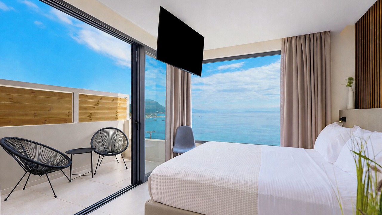 Photo of Bedroom in Messonghi