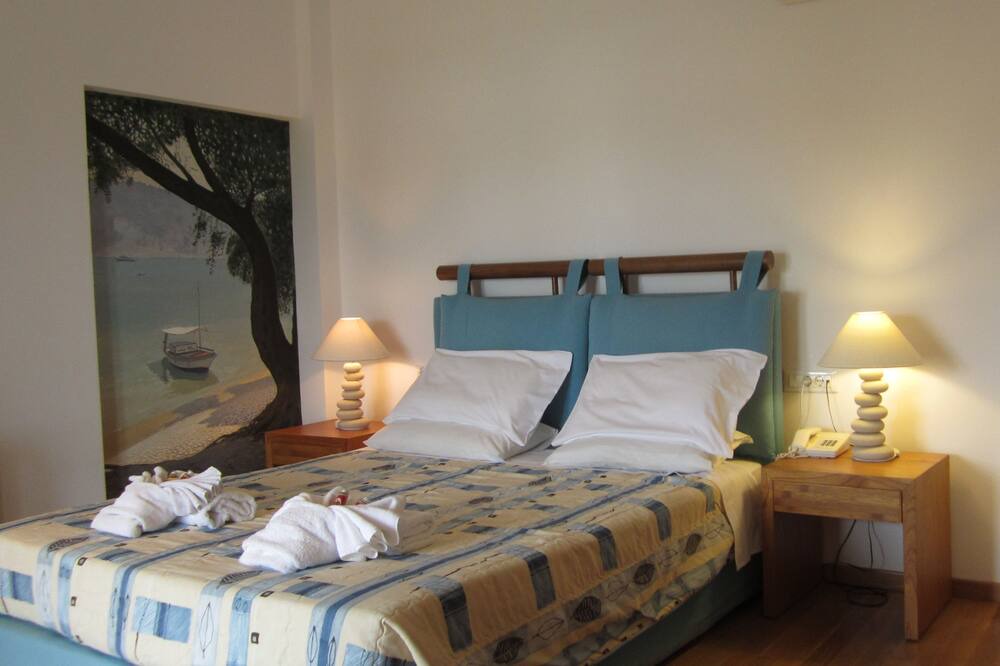 Photo of Bedroom in Acharavi