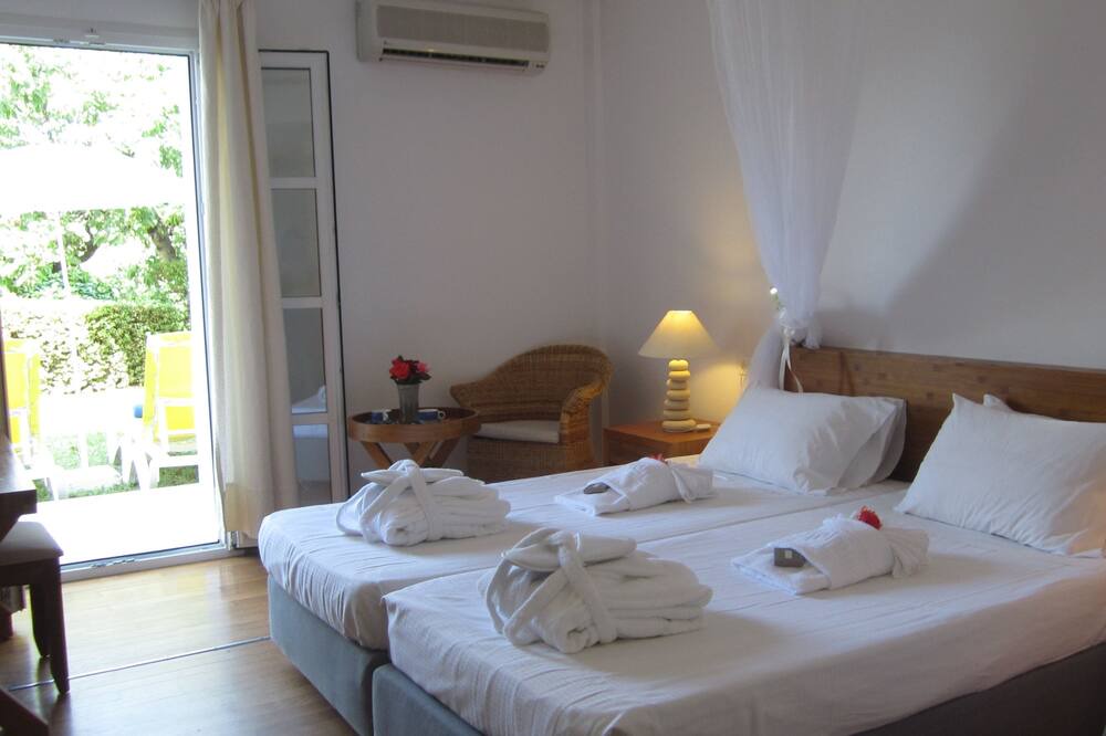 Photo of Bedroom in Acharavi
