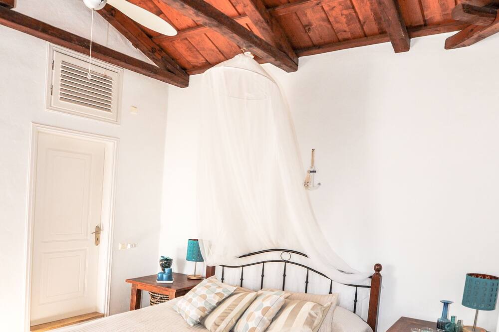 Photo of Bedroom in idhra