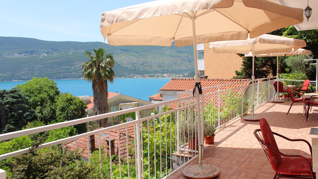 Photo of Patio Balcony in Topla