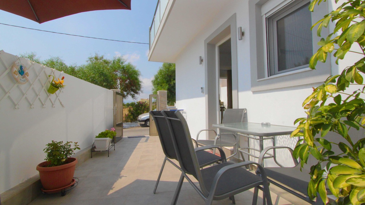 Photo of Patio Balcony in Haraki