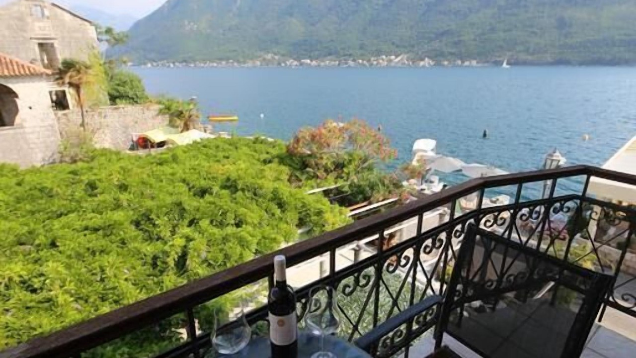 Photo of Patio Balcony in Perast