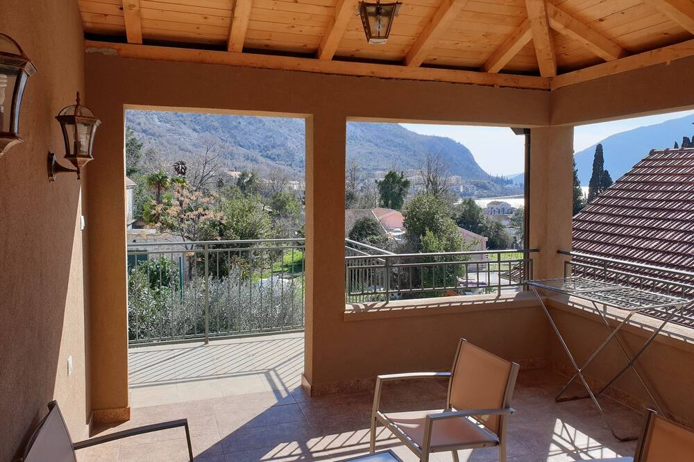 Photo of Patio Balcony in Risan