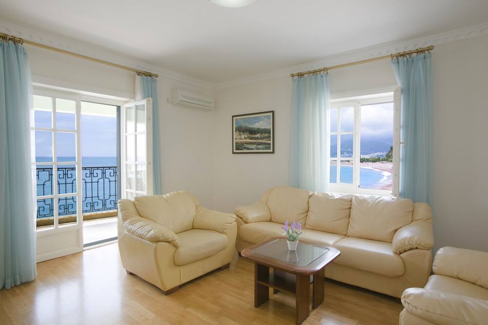 Photo of Livingroom in Sveti Stefan