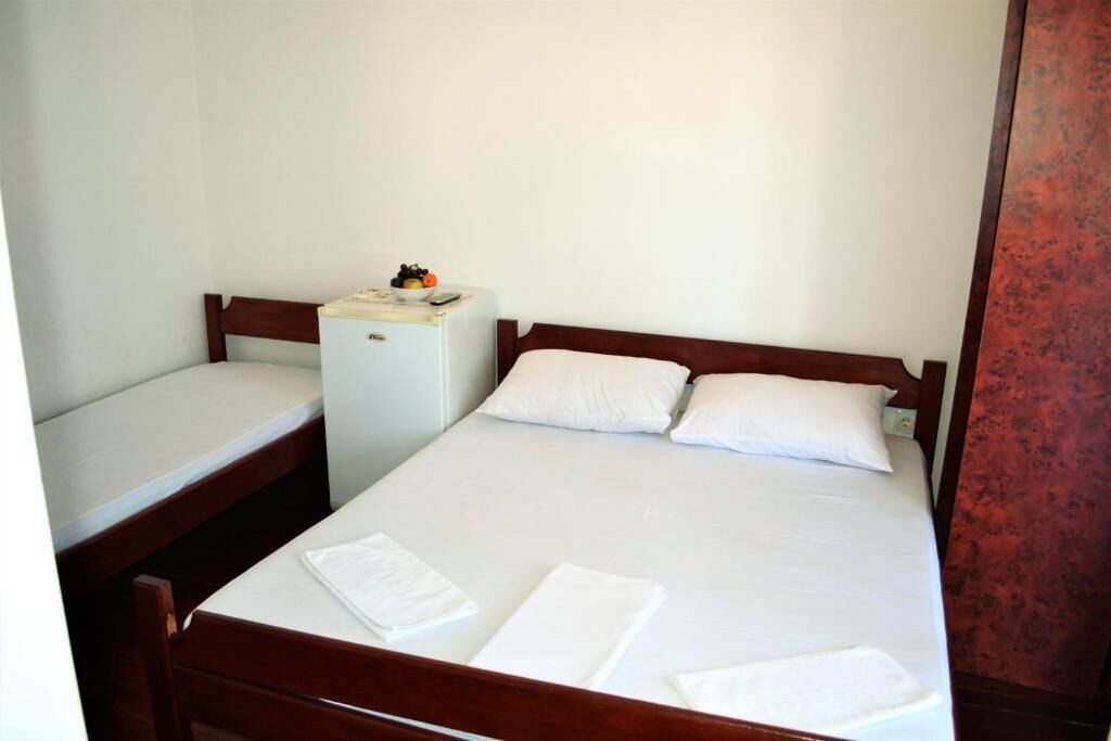 Photo of Bedroom in Maini