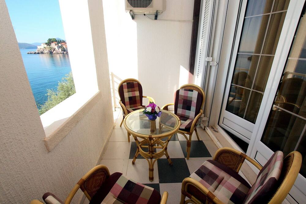 Photo of Patio Balcony in Sveti Stefan