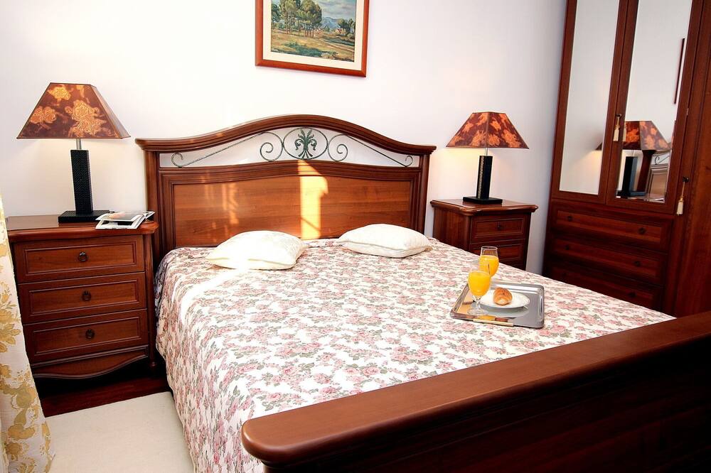 Photo of Bedroom in Sveti Stefan