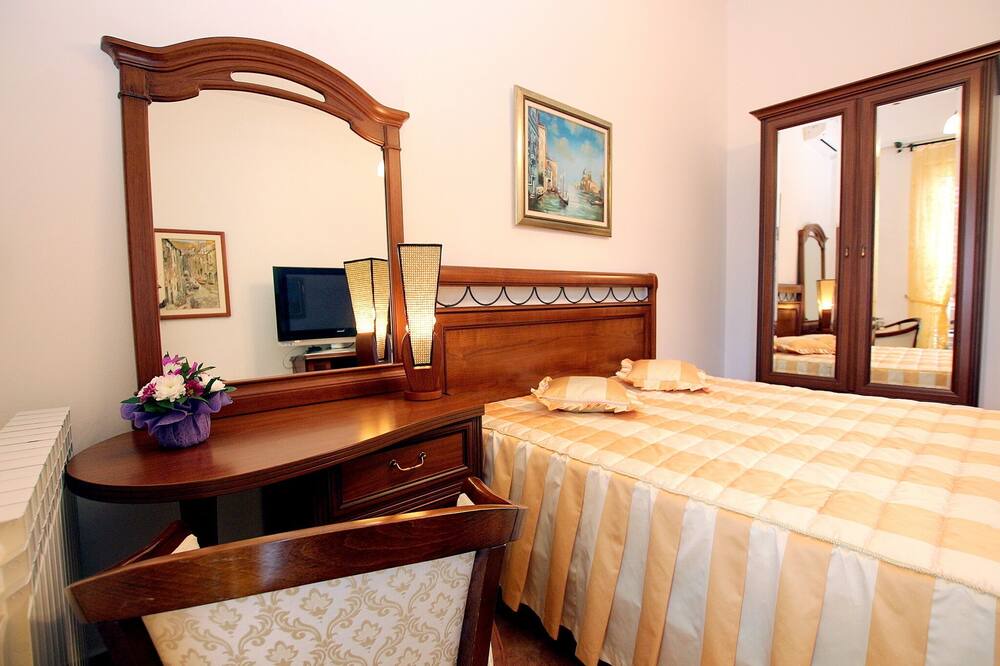 Photo of Bedroom in Sveti Stefan