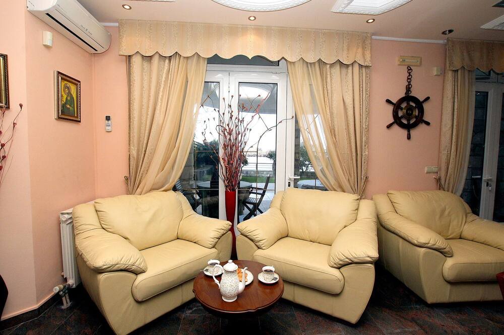 Photo of Livingroom in Sveti Stefan