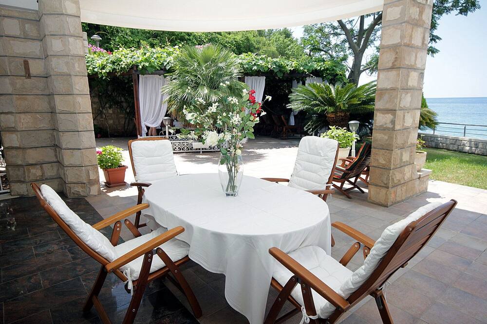 Photo of Patio Balcony in Sveti Stefan